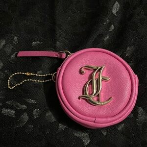 small pink round Juicy couture coin bag